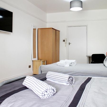 Large Studio Garden Flat On Golders Green Road Londra Exterior foto